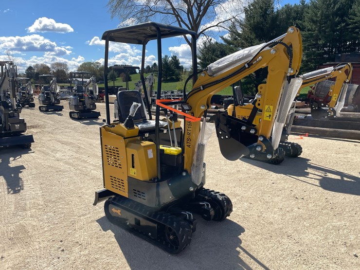 #1101-•-new-ats-rt15r-mini-excavator-image-3