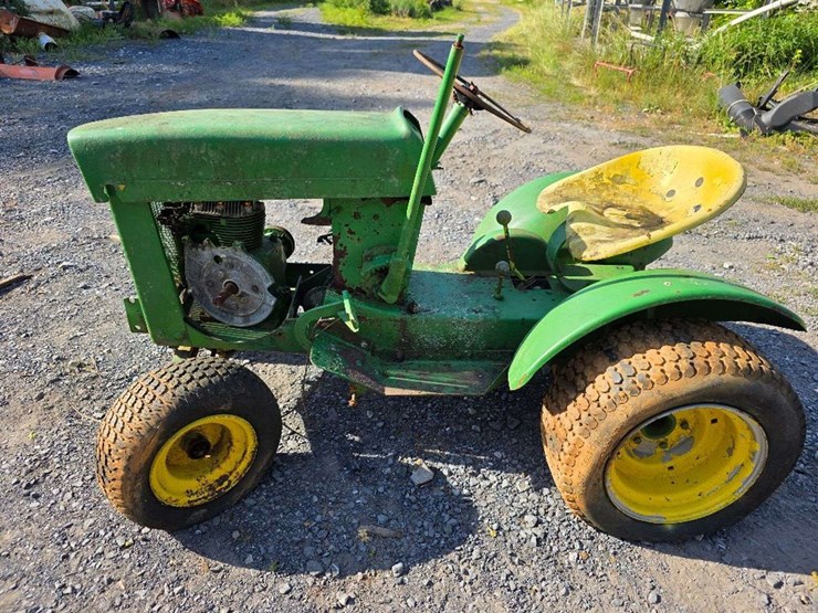 john-deere-110-image-1