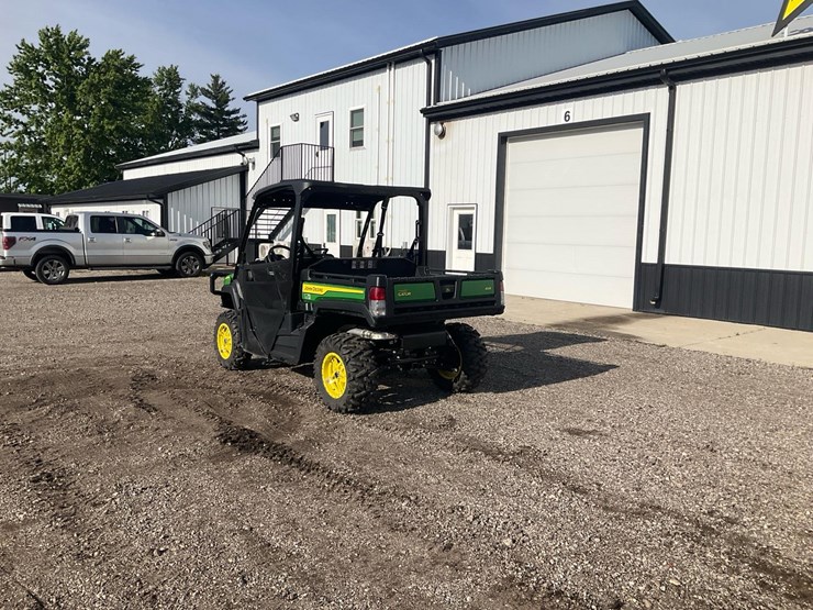 2024-john-deere-gator-image-5