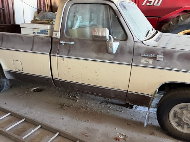 1979-￼chevy-5.7-diesel-half-ton-pickup,-2-wheel-drive,-needs-transmission-work,-shedded,-nice-shape-image-22