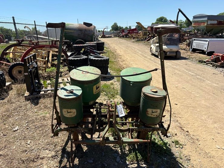 john-deere-246-image-2