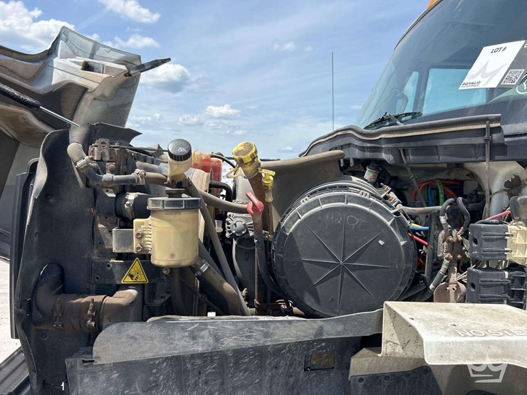 2013-international-workstar-7600-image-10