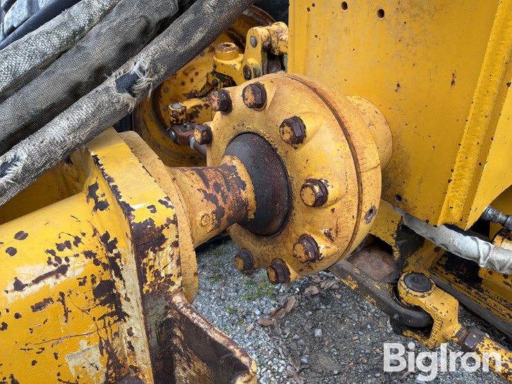 1992-deere-770bh-image-10