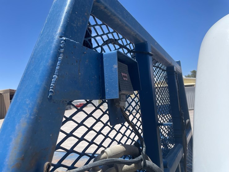 2016-chevrolet-silverado-3500-image-84