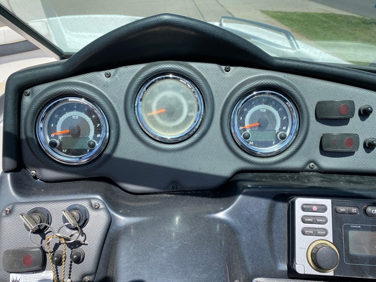 #7032-•-2014-yamaha-212ss-boat-with-trailer-(has-title)-(antigo,-wi)-image-40