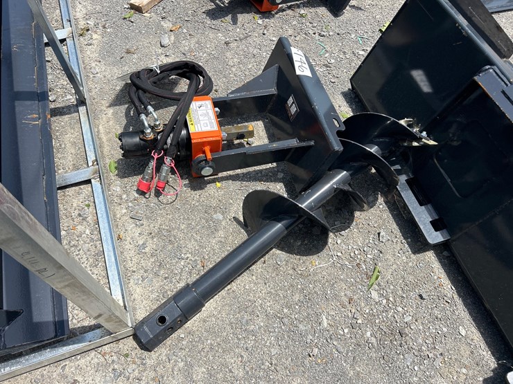 #146-•-mini-skid-steer-hydraulic-auger-image-2