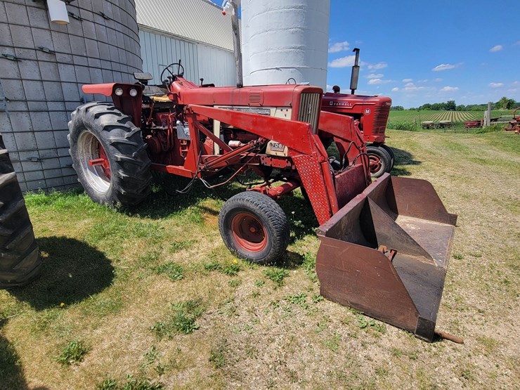case-ih-farmall-706-image-1