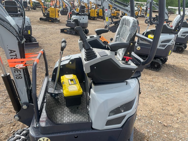 #2031-•-unused-2026-ats-mini-excavator-image-18