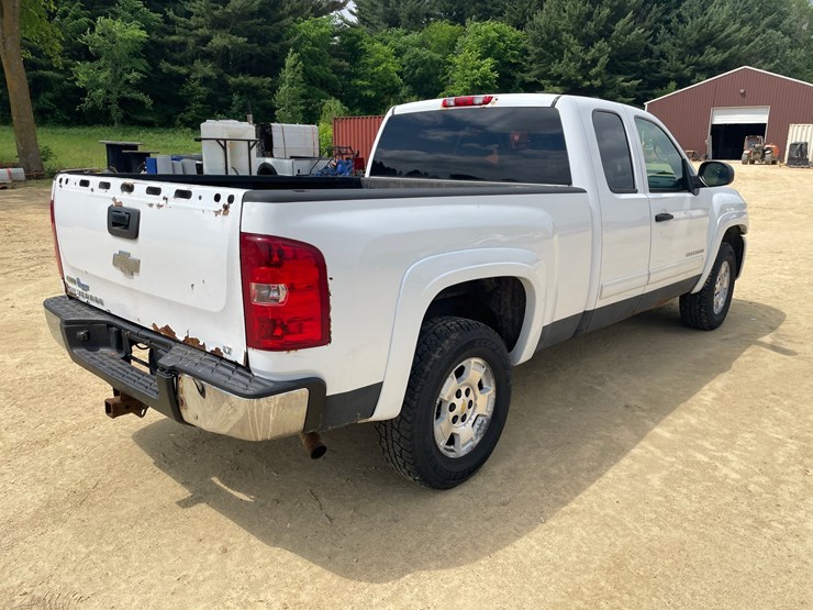2010-chevrolet-silverado-1500-lt-image-5