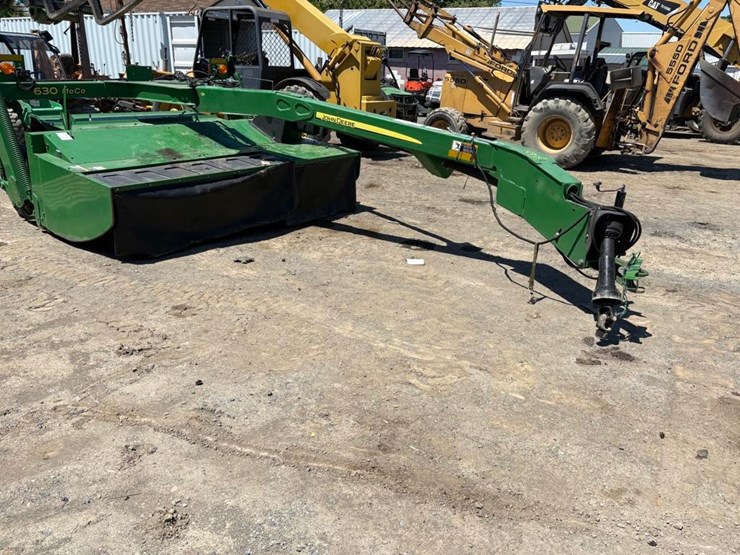 john-deere-630-image-8