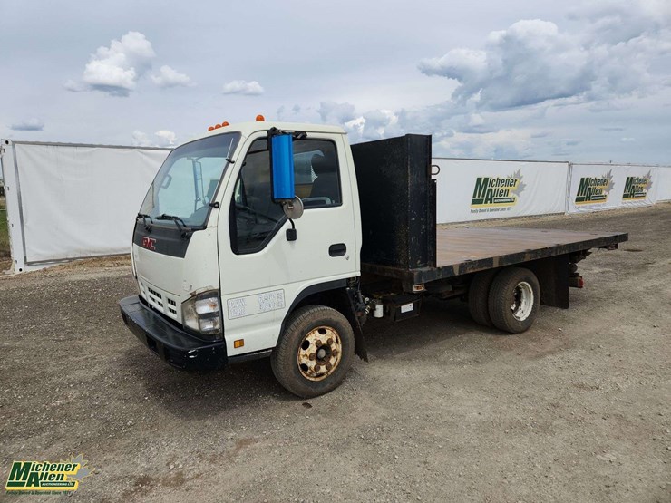 2007-gmc-w4500-image-1
