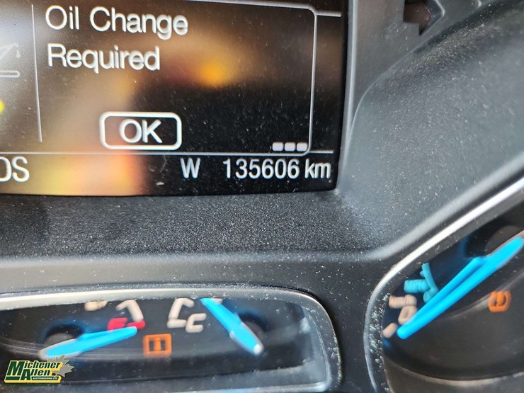 2016-ford-escape-se-image-25