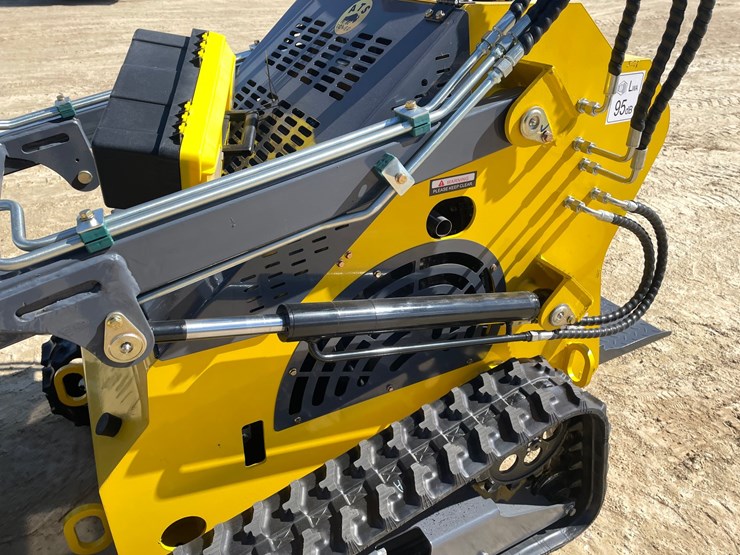 #1114-•-new-ats-ride-on-mini-skid-steer-loader-image-19