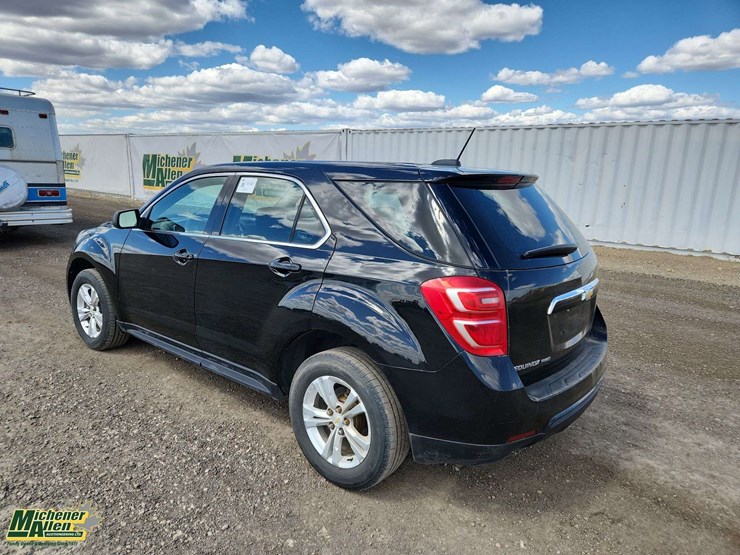 2017-chevrolet-equinox-image-3