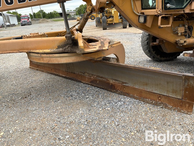 1994-deere-770bh-image-18