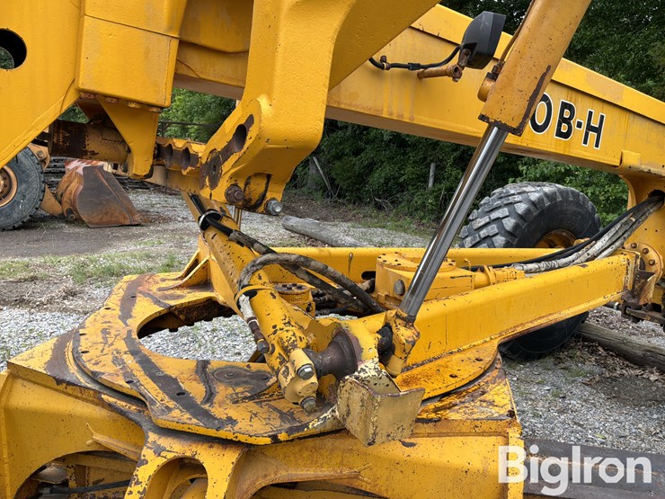 1992-deere-770bh-image-17