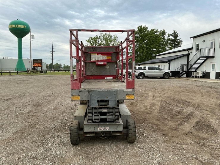 #1301-•-mec-254ht-scissor-lift-image-4