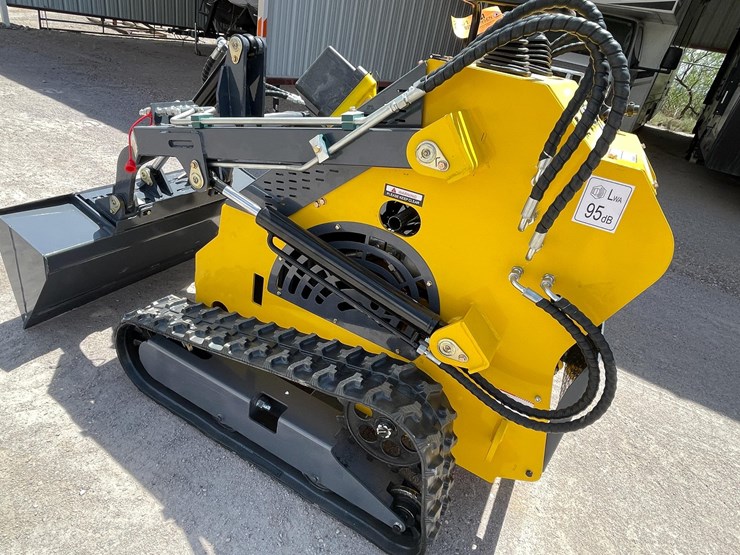 #2701-•-unused-2026-mini-skid-steer-loader-image-4
