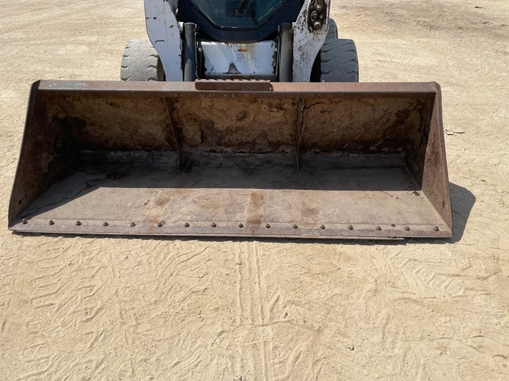 2013-bobcat-s650-image-67