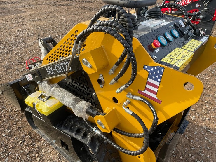 #2010-•-2026-agt-mx-crt23-compact-track-loader-image-12