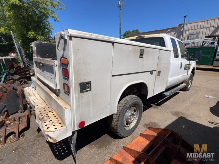 2011-ford-f350-image-4