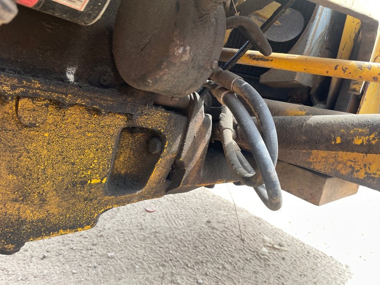 #302-•-liftmaster-rough-terrain-forklift-(boyceville-wi)-image-39