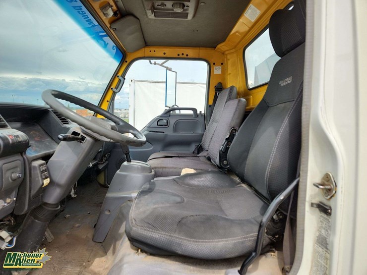 2007-gmc-w4500-image-15