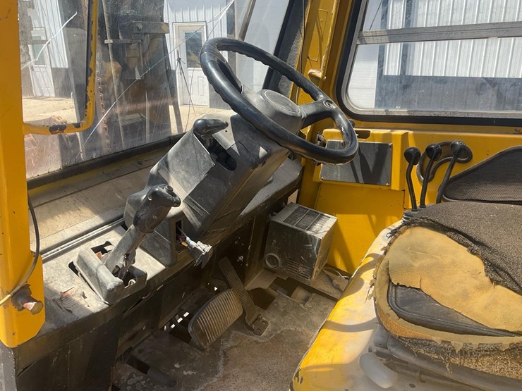 #1377-•-1997-yale-gdp100-forklift-image-25