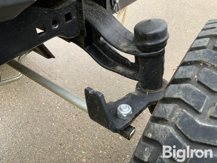 2012-john-deere-s160-image-13