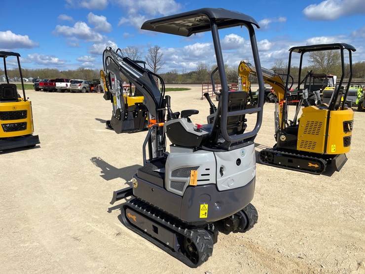 #1105-•-new-ats-me18-mini-excavator-image-4