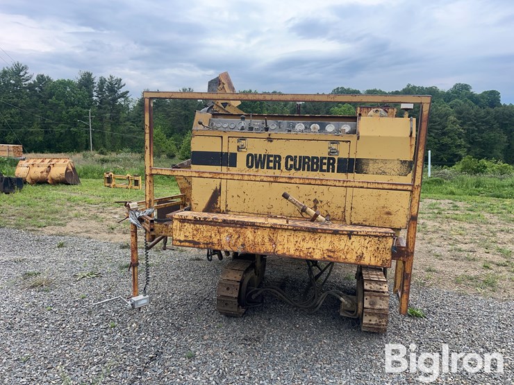 1987-power-curber-5700-crawler-automatic-curb-&-gutter-machine-image-6