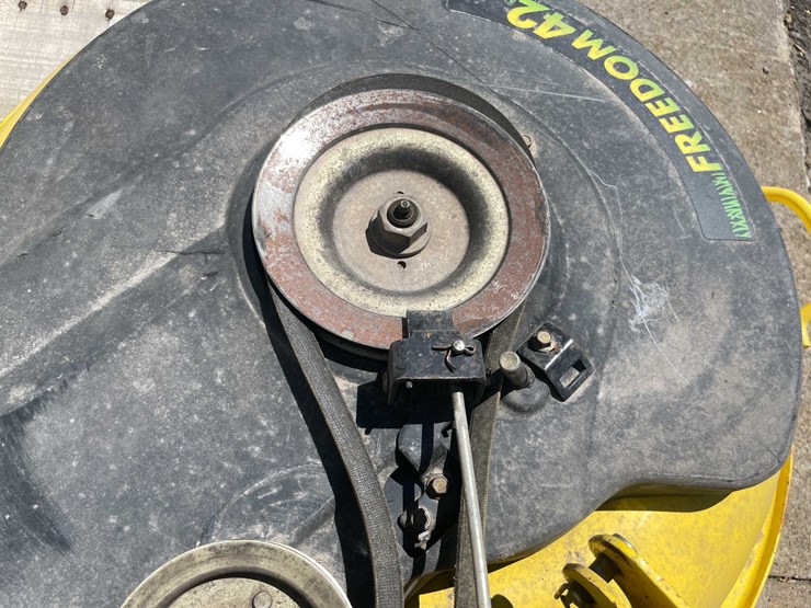 john-deere-freedom-42-image-7