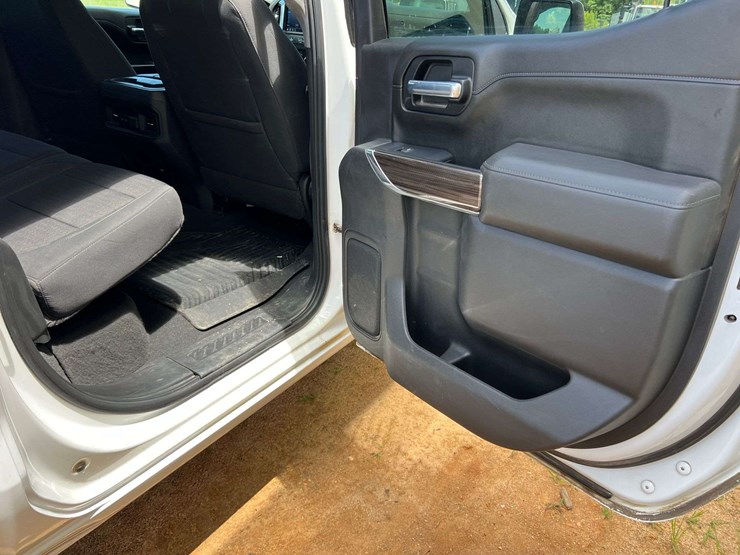 2021-chevrolet-silverado-1500-image-31