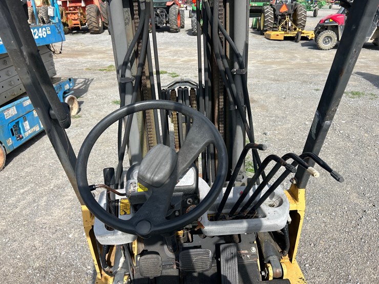 caterpillar-gc15-image-8