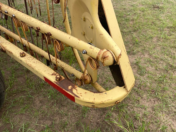 new-holland-256-image-23