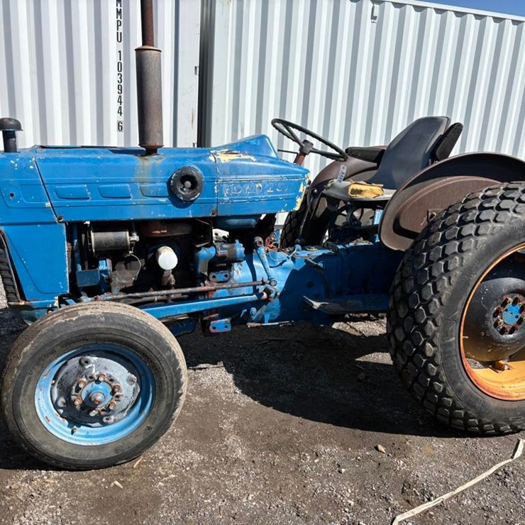 FORD TRACTOR