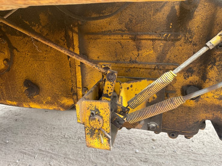 #302-•-liftmaster-rough-terrain-forklift-(boyceville-wi)-image-40