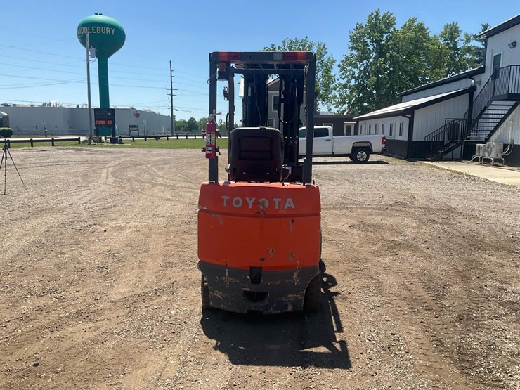 #1376-•-2005-toyota-fbcu30-electric-forklift-image-6
