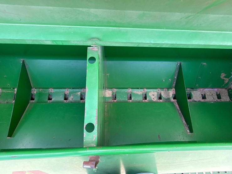 john-deere-1590-image-13