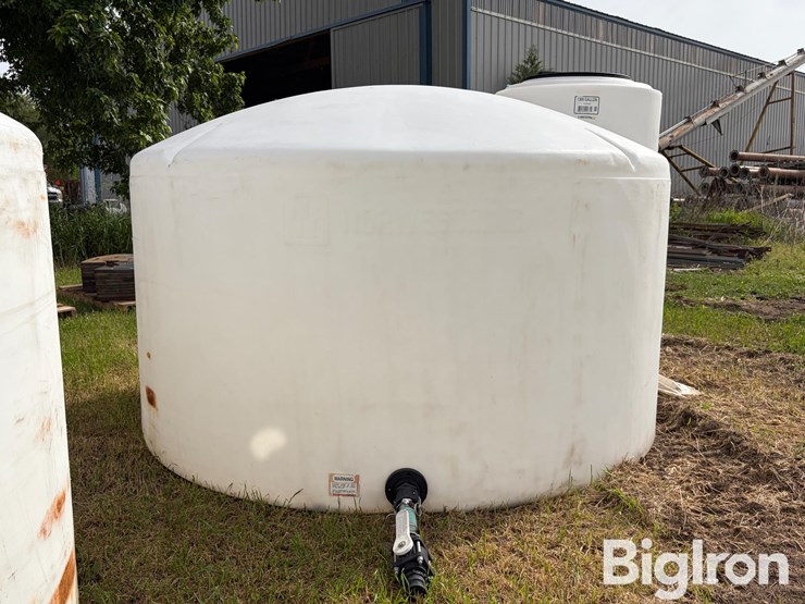 norwesco-1,300-gal-poly-tank-image-2
