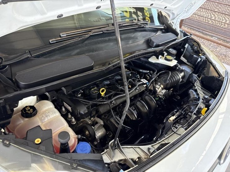 2015-ford-transit-connect-image-15