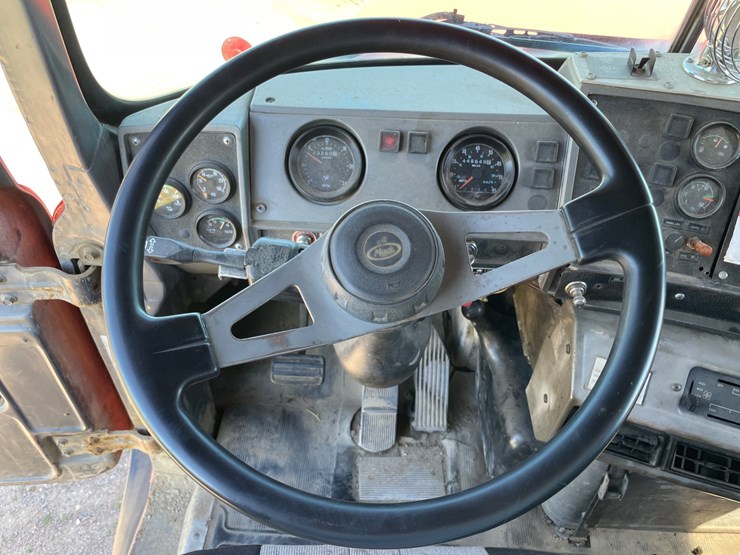 mack-dm688s-image-57