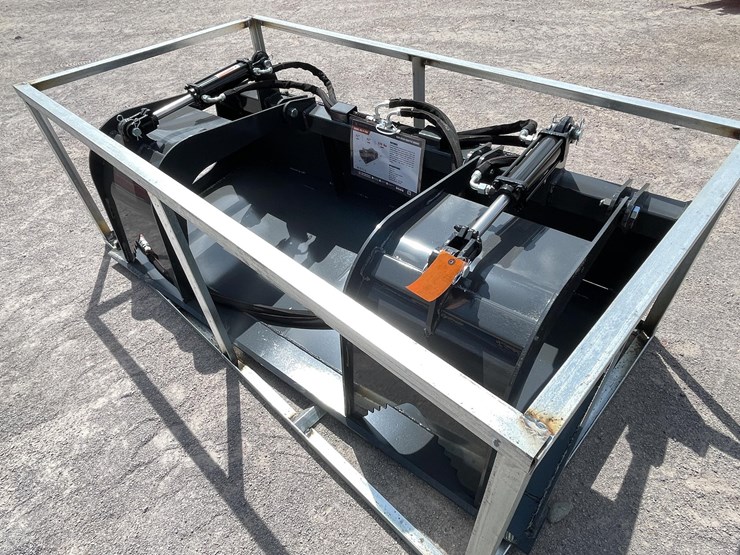 #2762-•-unused-2026-wolverine-skid-steer-grapple-bucket-attachment-image-12