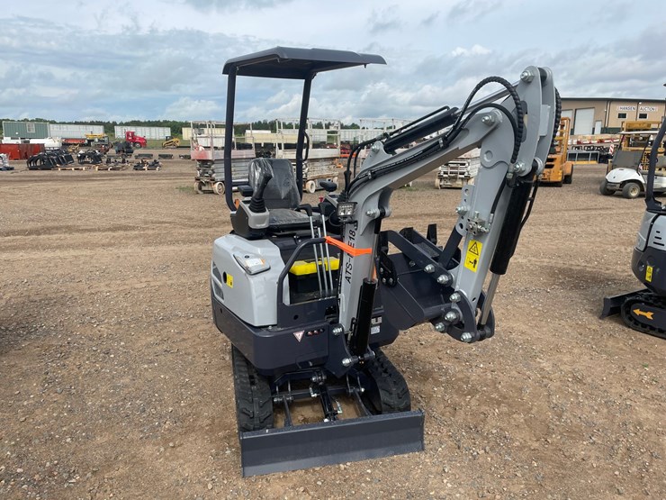 #2032-•-unused-2026-ats-mini-excavator-image-4