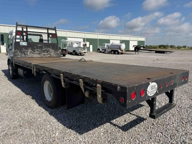 2009-gmc-t7500-image-6