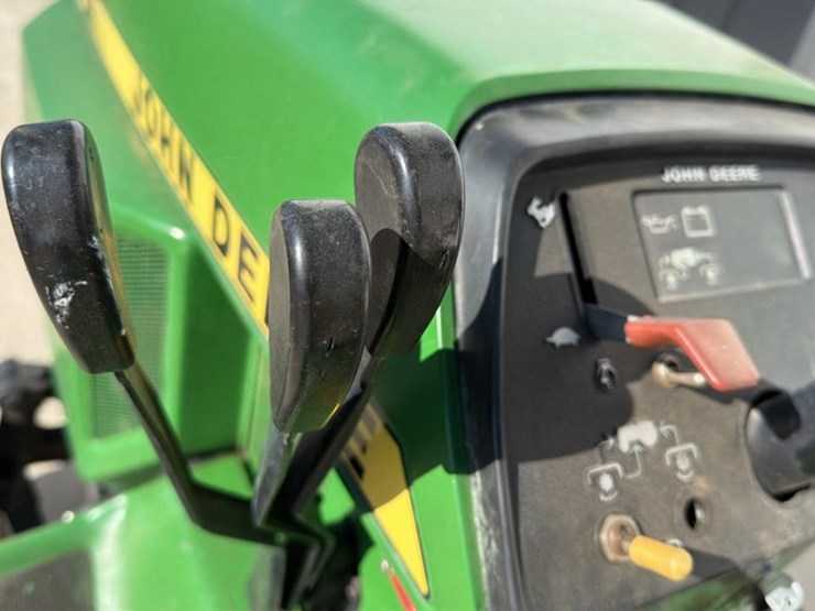 john-deere-318-image-8