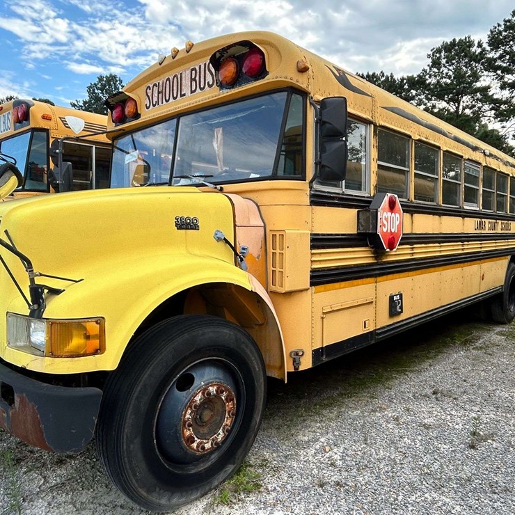 1998 INTERNATIONAL 3800