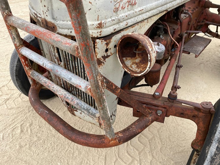 ford-8n-image-11