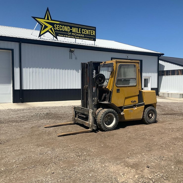 #1377 • 1997 Yale GDP100 Forklift