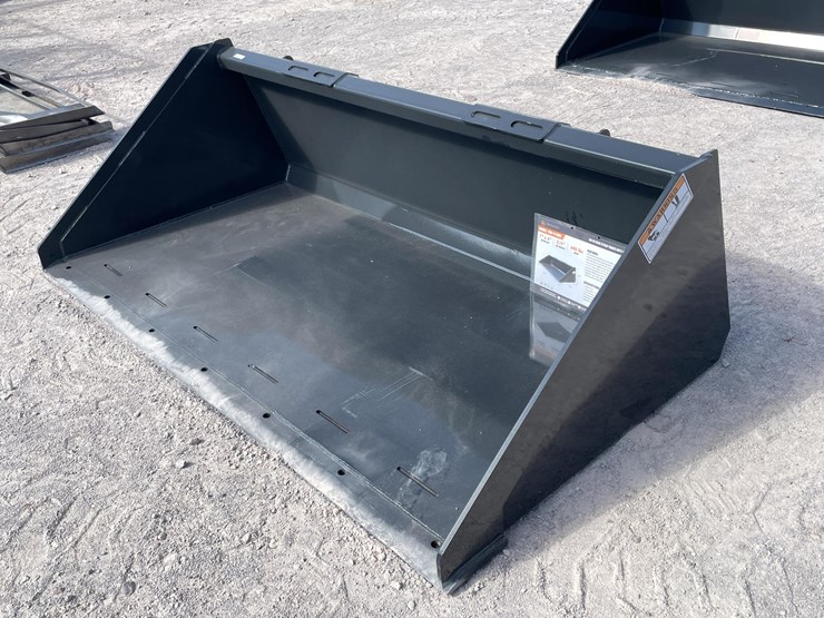 #2771-•-unused-2026-wolverine-skid-steer-track-duty-bucket-attachments-image-2